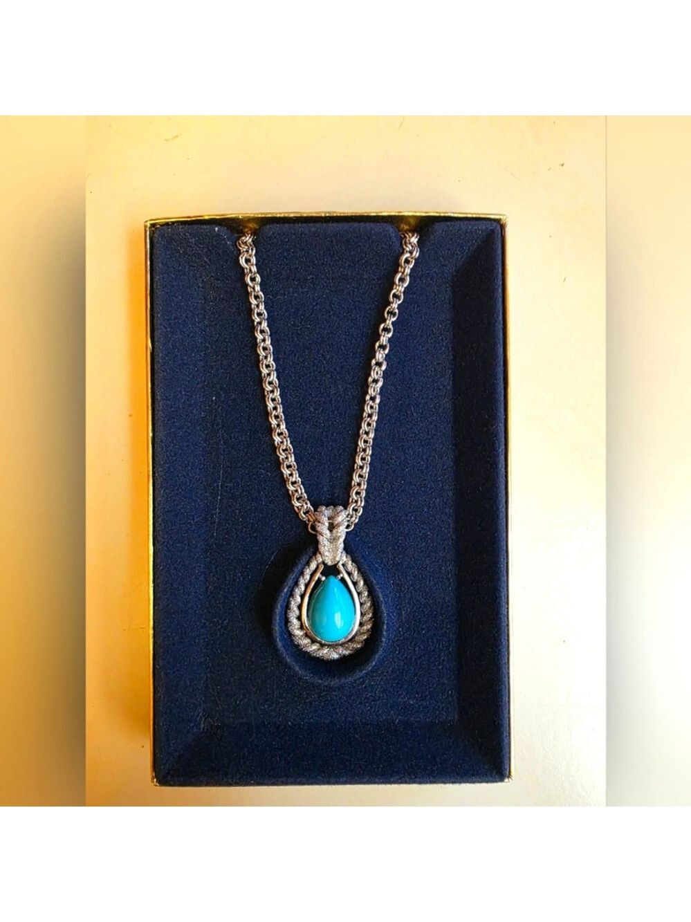Avon Vintage Teardrop Necklace NWT